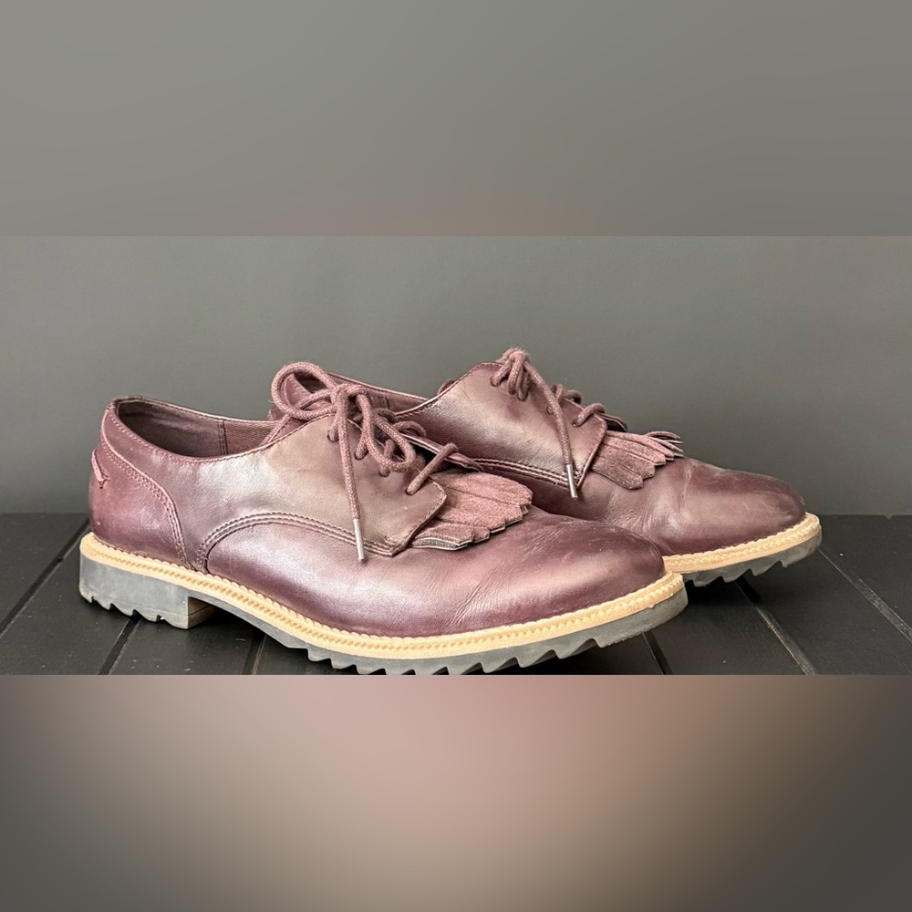 Clarks Somerset Griffin Mabel burgundy plum Kiltie soft Leather Oxfords Size 7
